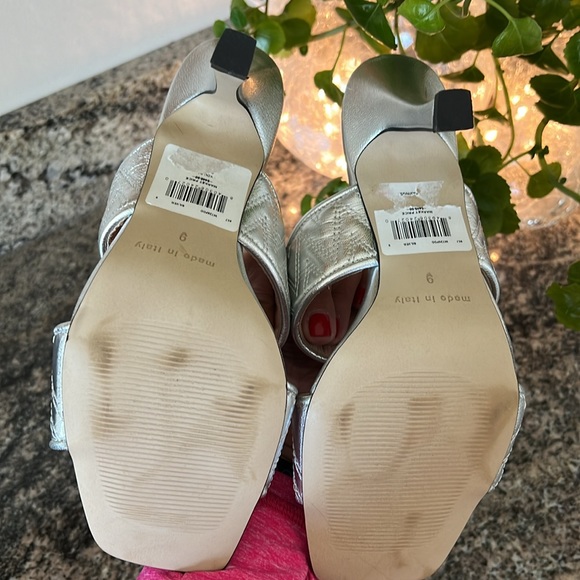 Valentino Jackie Silver Metallic Leather Sandals - Picture 8 of 10